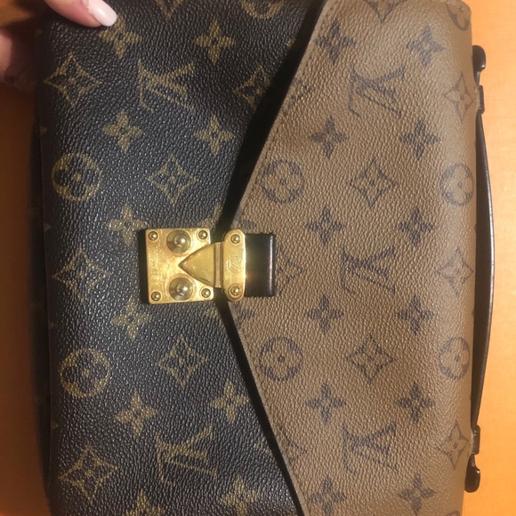 ❌SOLD❌Louis Vuitton Pochette Métis Reverse - Picture 3 of 13